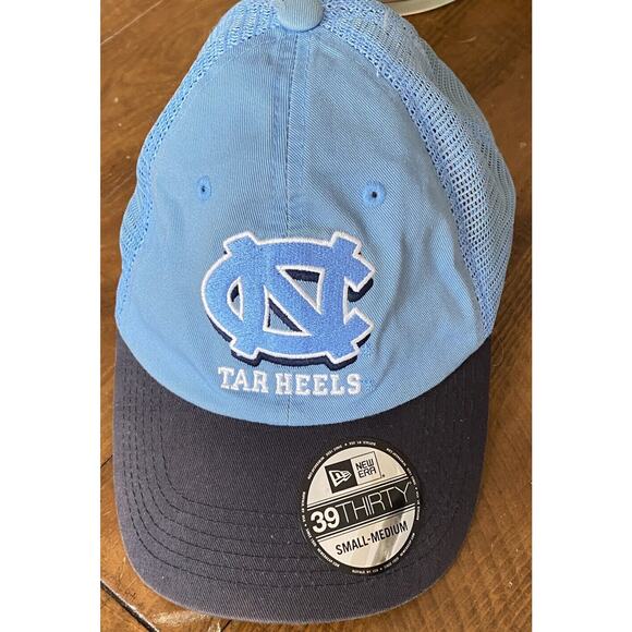 North Carolina Tarheels New Era 39Thirty Blue/White Baseball Hat Cap Size S / M - Picture 1 of 5